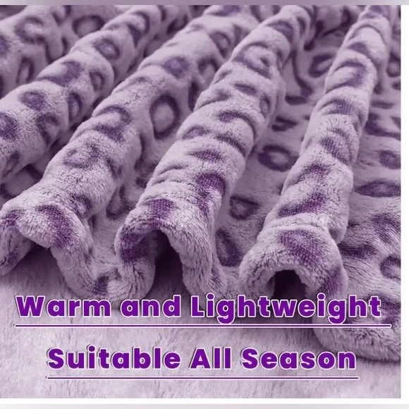 NWT Purple Snow Leopard Cozy Super Soft Blanket - Picture 4 of 7